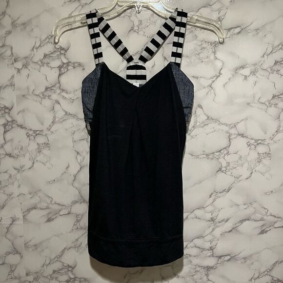 Lululemon Light N Breezy Tank Attached Racerback Bra Top 4 Black Striped Cinch - Picture 6 of 10